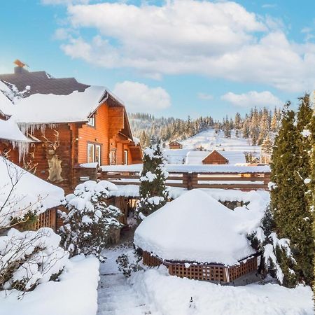 Smerichka Hotel Slavske Bagian luar foto