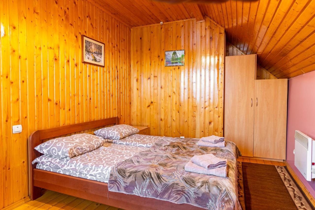 Smerichka Hotel Slavske Bagian luar foto