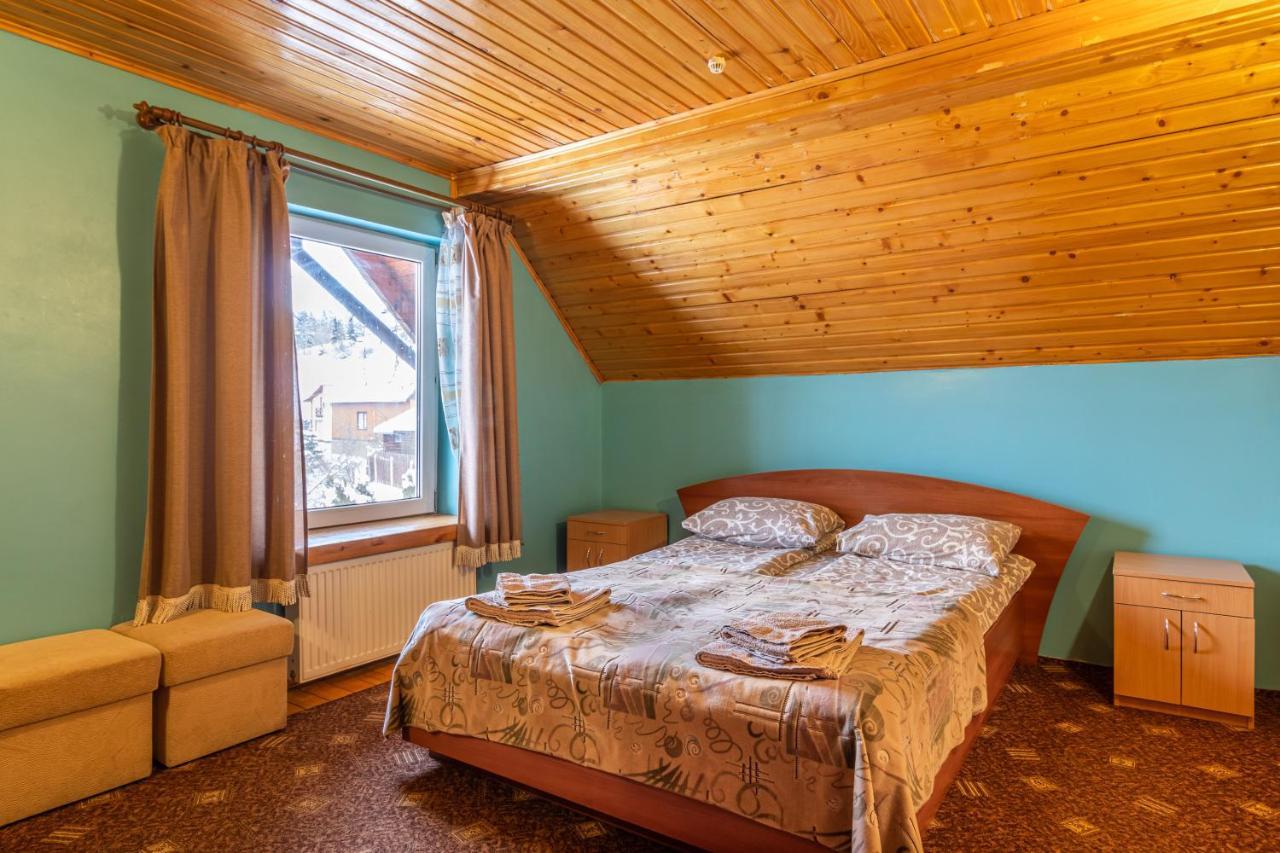 Smerichka Hotel Slavske Bagian luar foto